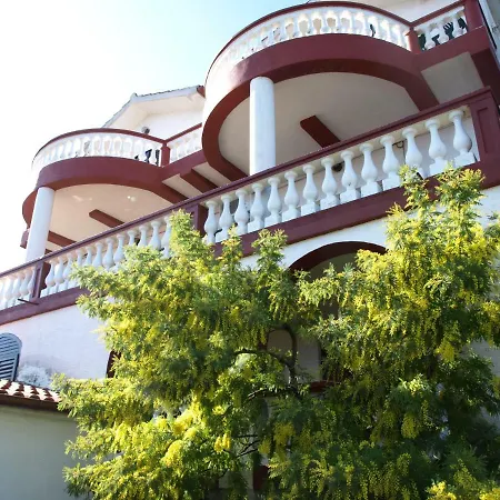 Halugica Apartamento *