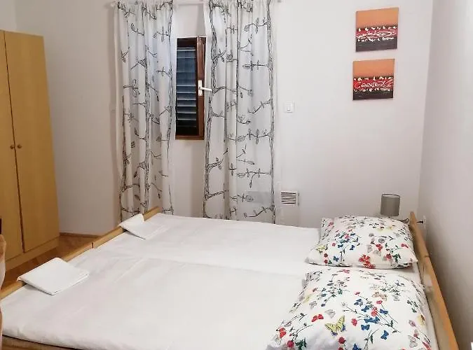 Halugica Lägenhet *